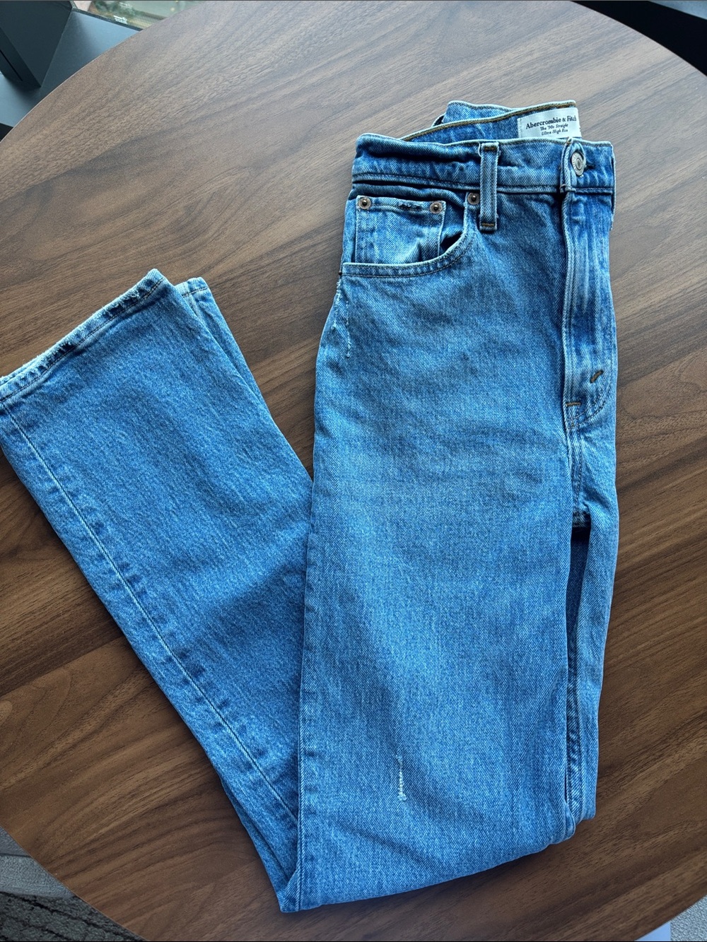 Abercrombie & Fitch 90’s Straight Leg Women's Medium Blue High-Rise Jeans